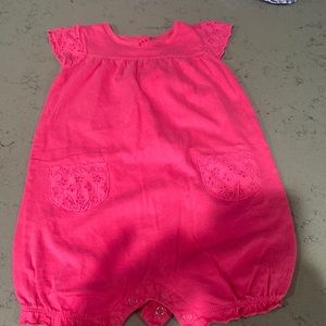 Romper with lace pockets and sleeves